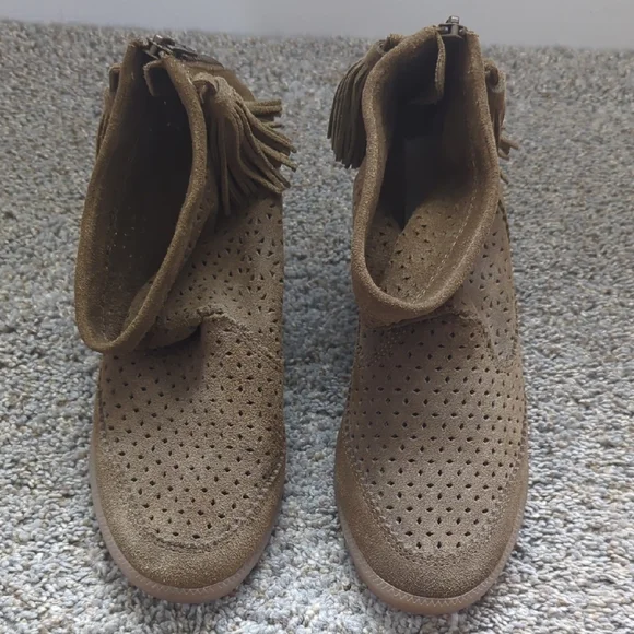 Isabel Marant Beslay Tan Suede Ankle Booties - Picture 3 of 9